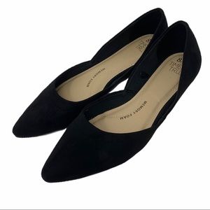TIme and Tru Black Memory Foam Flats Pointed Toe